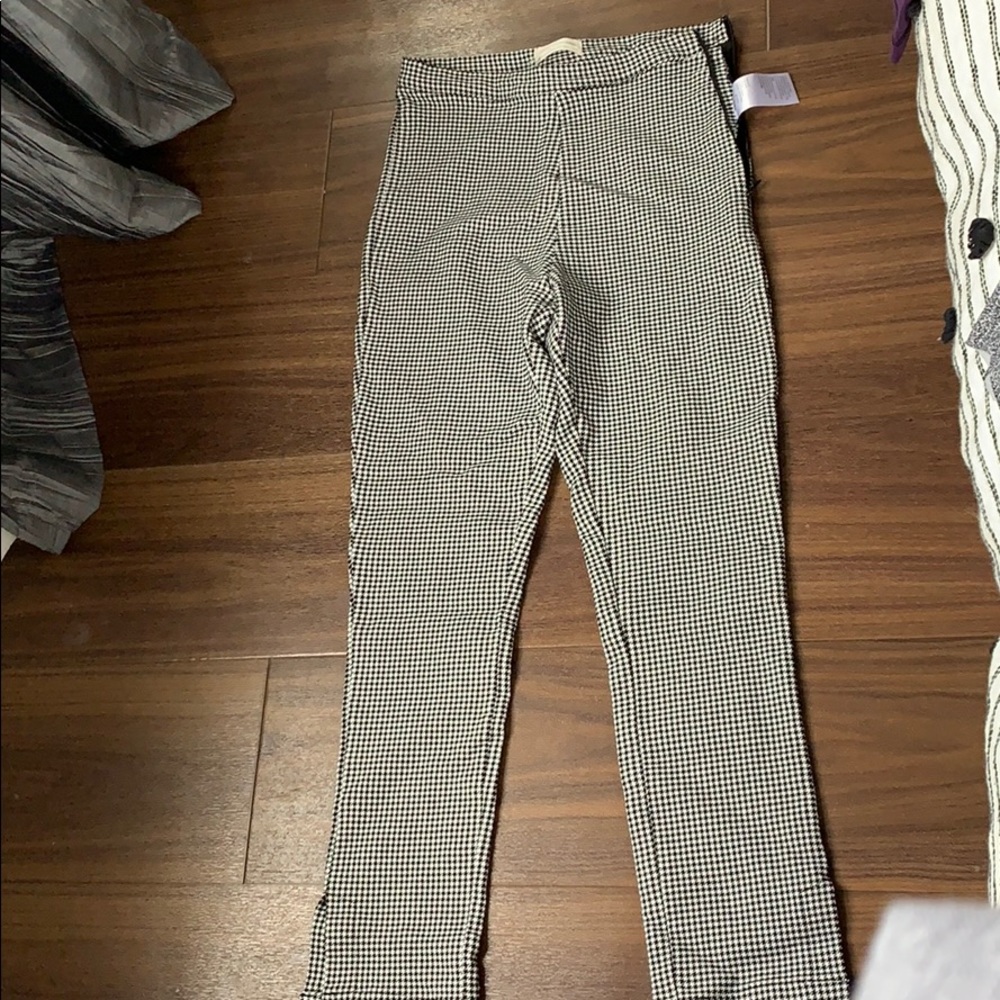 Urban outfitters pants. Size 6.